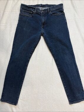 GAP Men’s Skinny Jeans in Dark Blue Wash